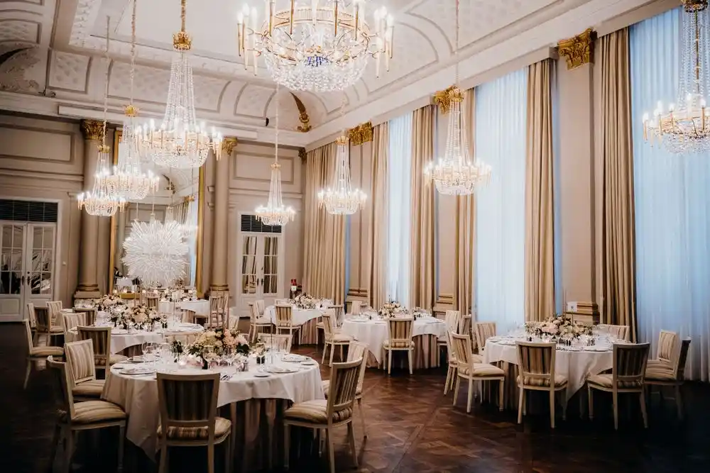 Luxuriöse Grand Event Architecture Wien